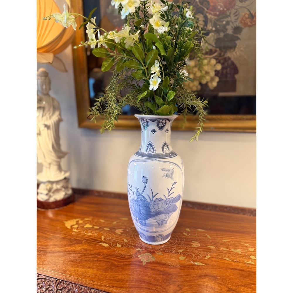 Vintage Blue & White Chinoiserie Porcelain Vase 12"